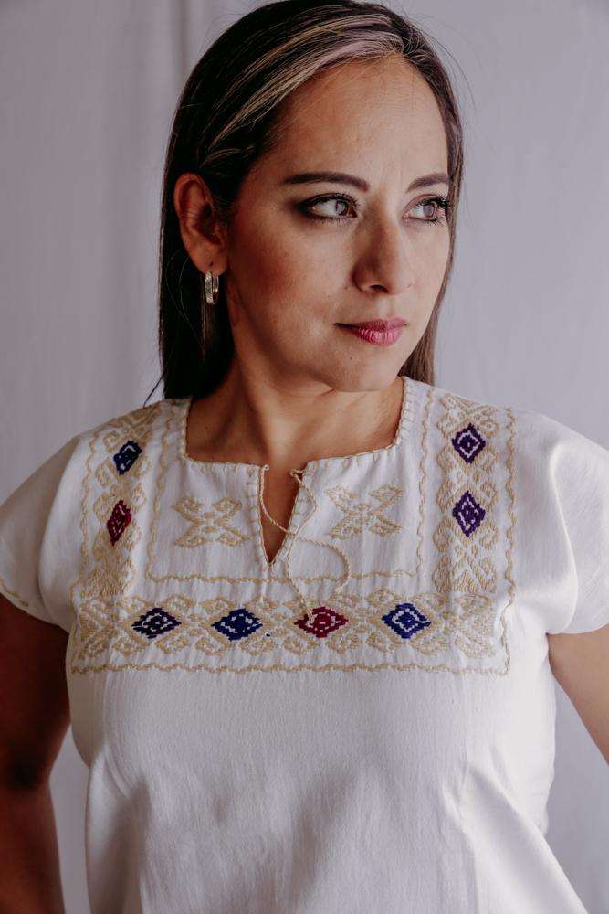Embroidered Mexican Blouse | Ethnic - Alebrije Huichol Mexican Folk art magiamexica.com