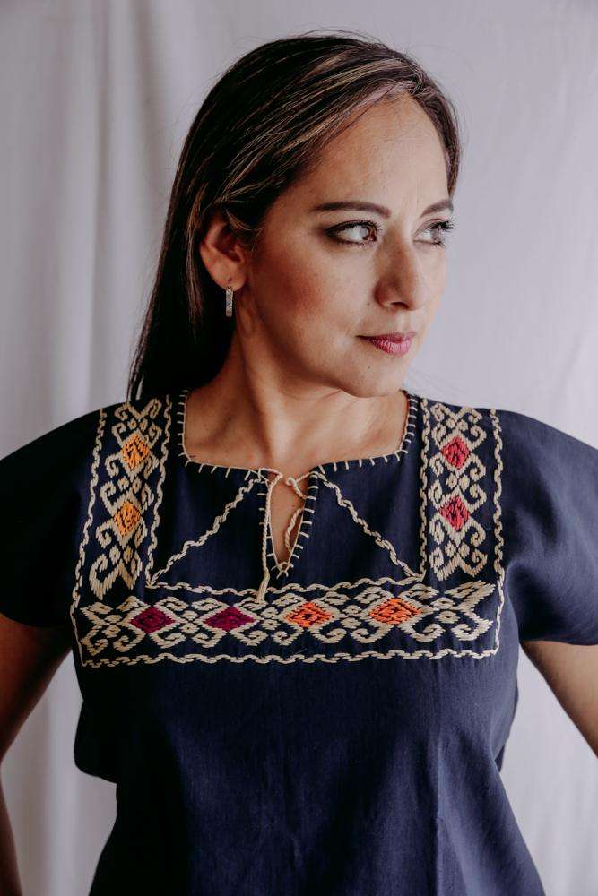 Embroidered Mexican Blouse | Ethnic - Alebrije Huichol Mexican Folk art magiamexica.com