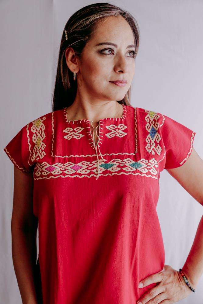 Embroidered Mexican Blouse | Ethnic - Alebrije Huichol Mexican Folk art magiamexica.com