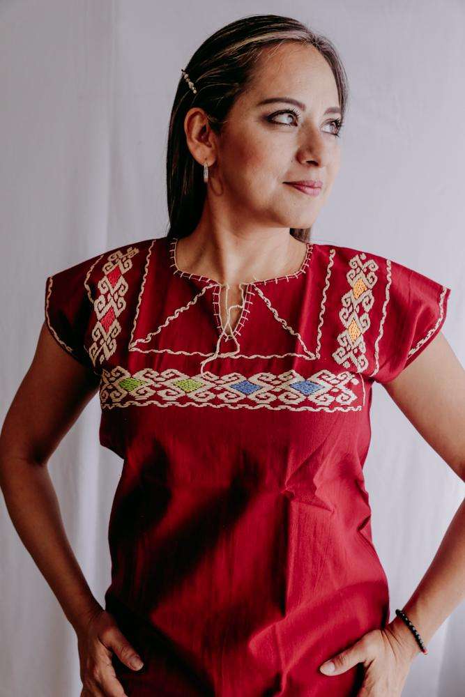 Embroidered Mexican Blouse | Ethnic - Alebrije Huichol Mexican Folk art magiamexica.com