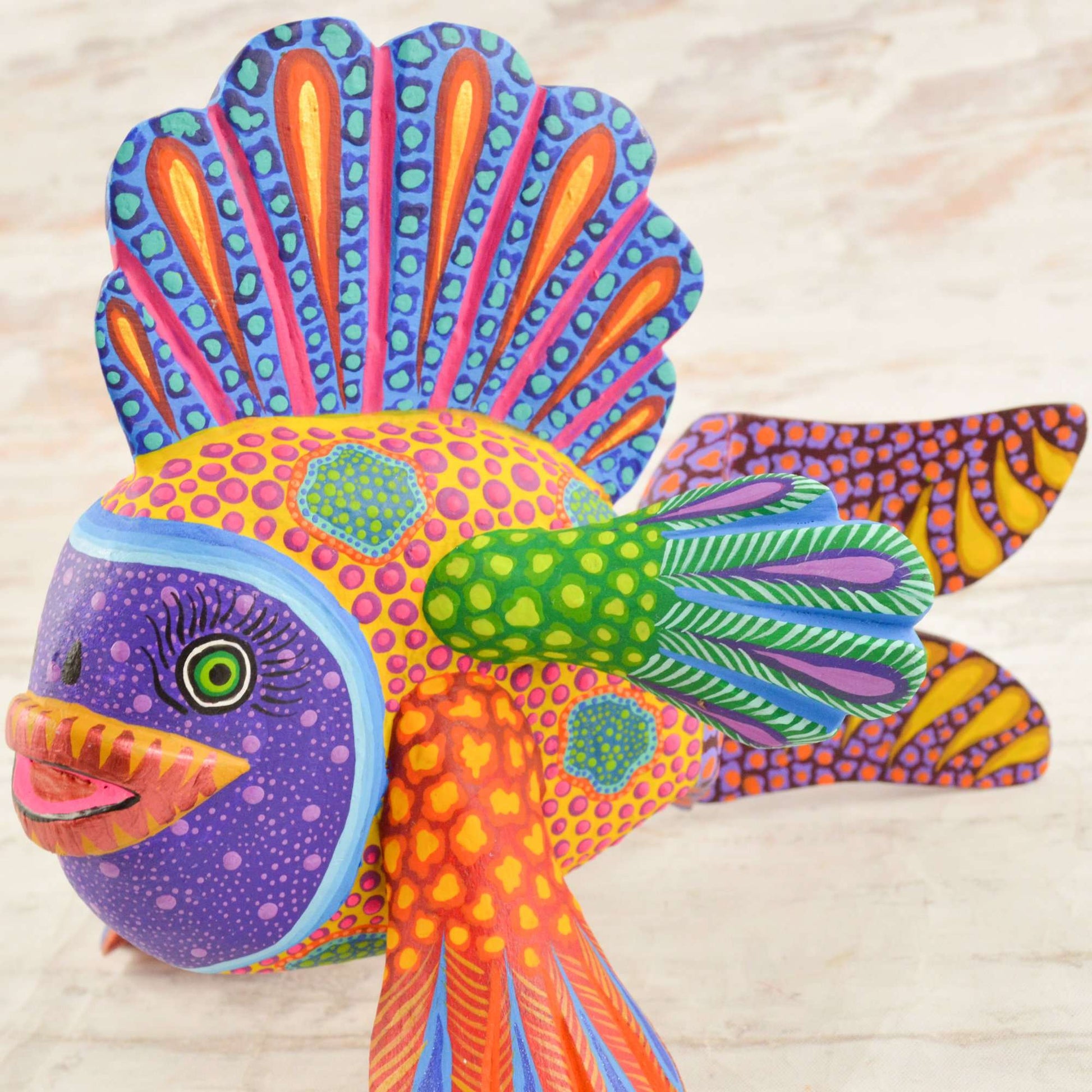 Fish Alebrije Oaxacan Wood Carving - Alebrije Huichol Mexican Folk art magiamexica.com