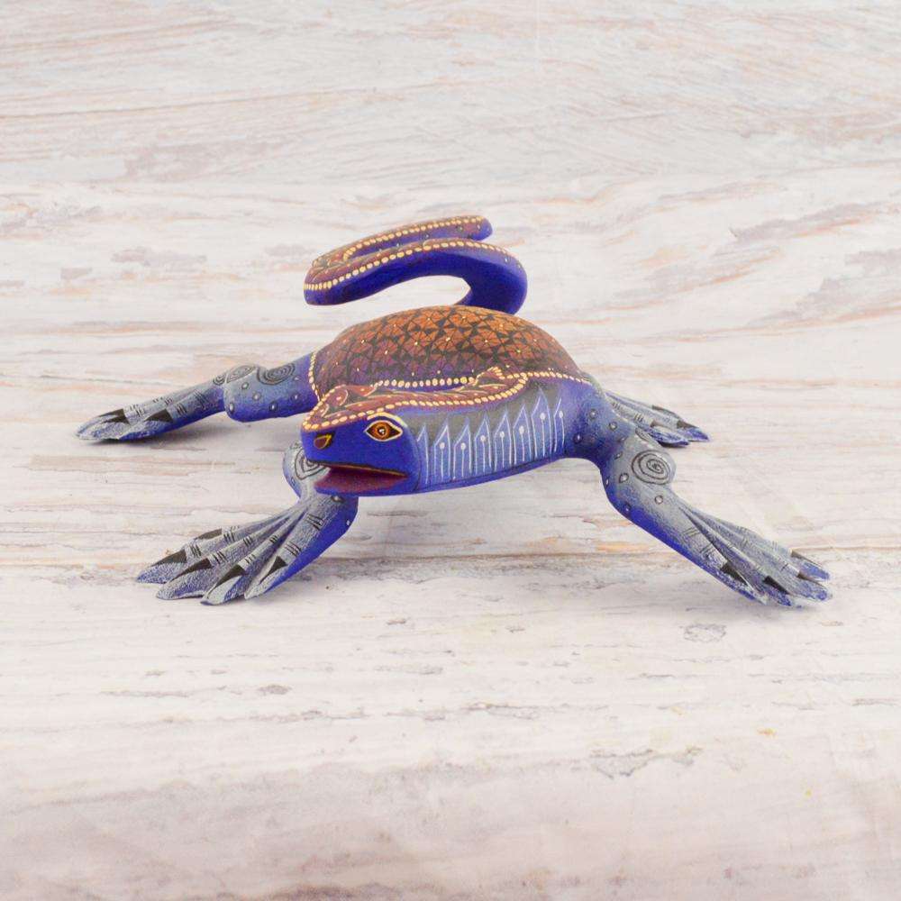 Iguana Alebrije Oaxacan Wood Carving - Alebrije Huichol Mexican Folk art magiamexica.com