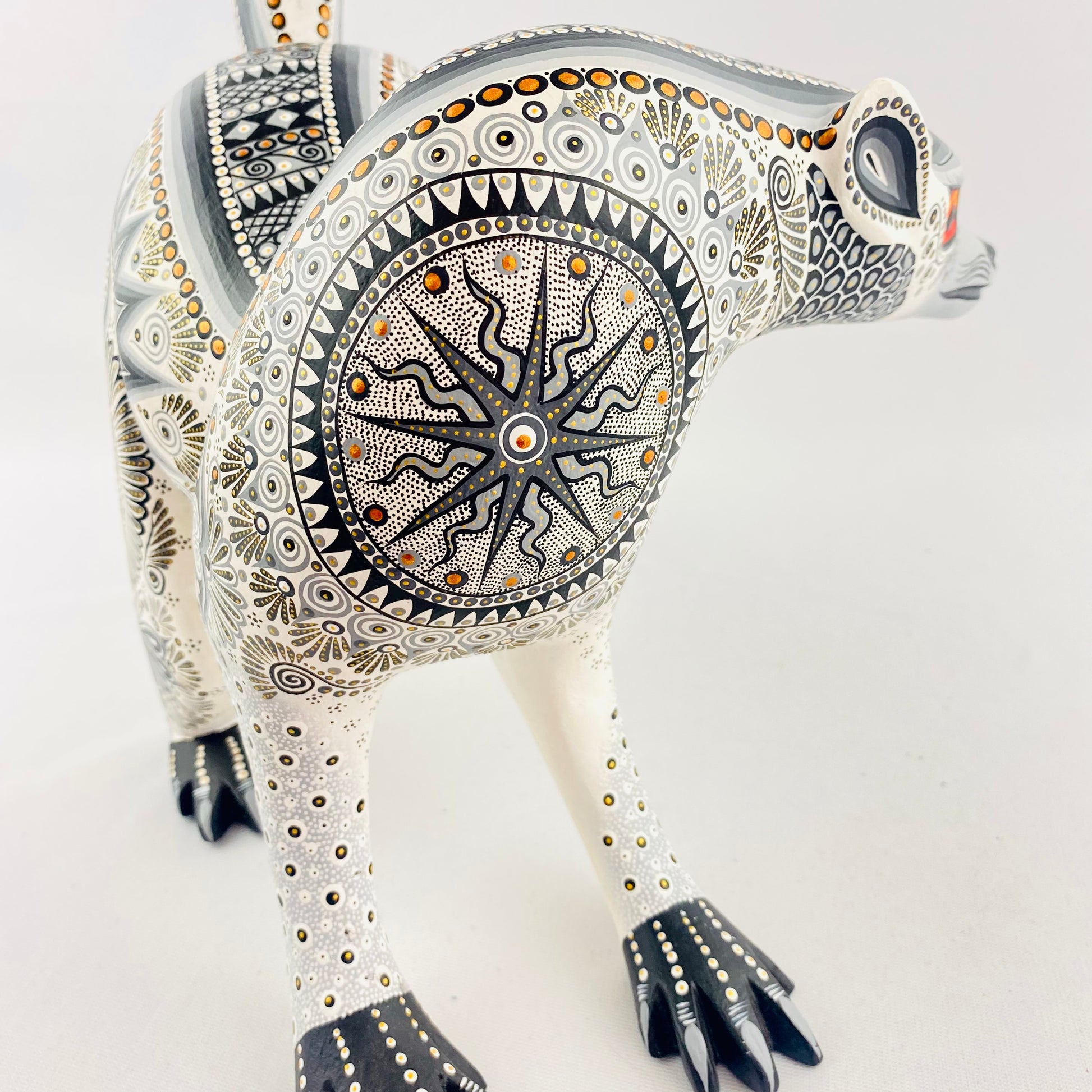 Badger Alebrije Oaxacan Wood Carving - magiamexica.com