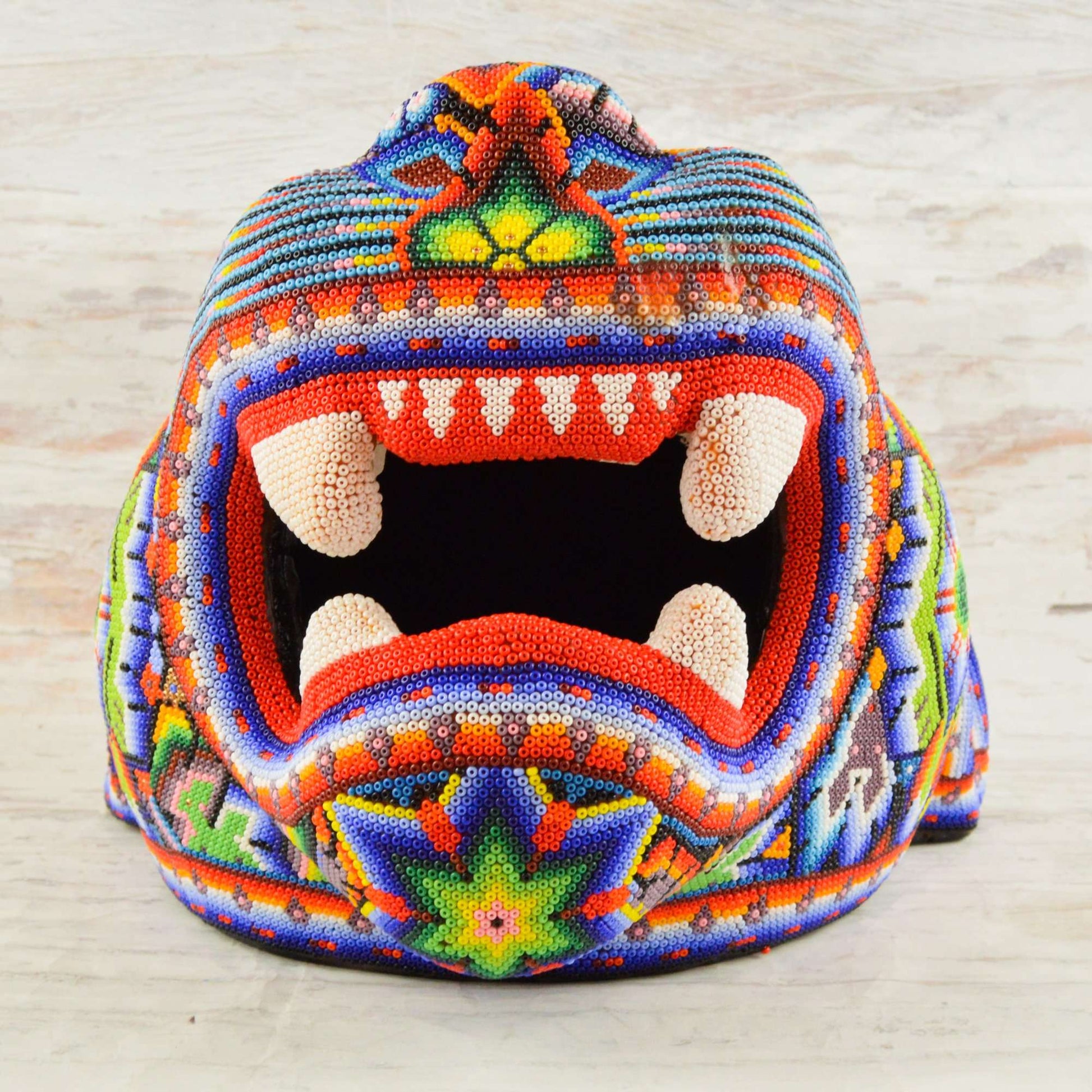 Jaguar Head Huichol Art - Alebrije Huichol Mexican Folk art magiamexica.com