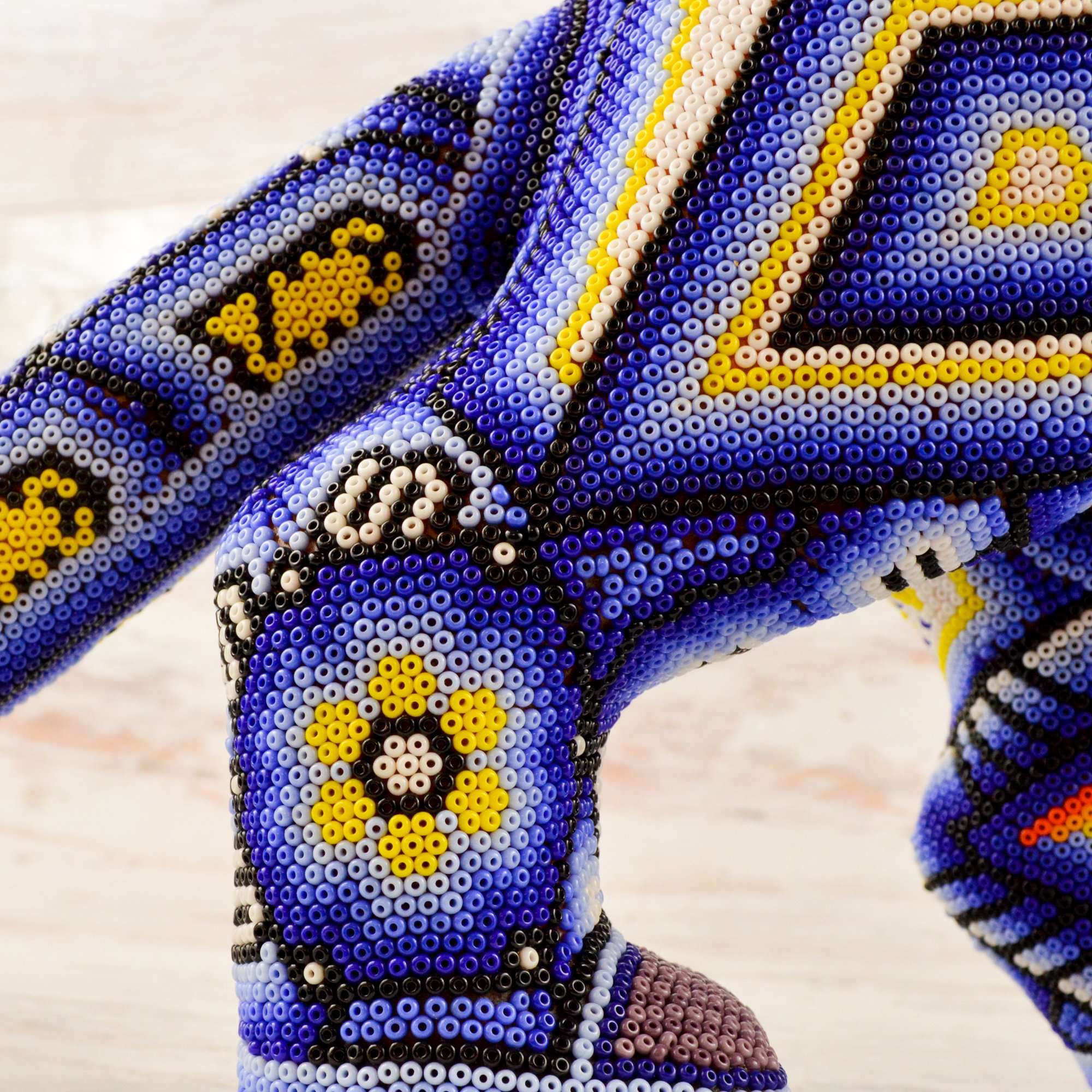 Jaguar Huichol Art - Alebrije Huichol Mexican Folk art magiamexica.com