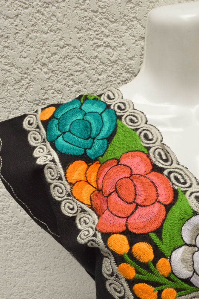 Embroidered Mexican Blouse | Chonita