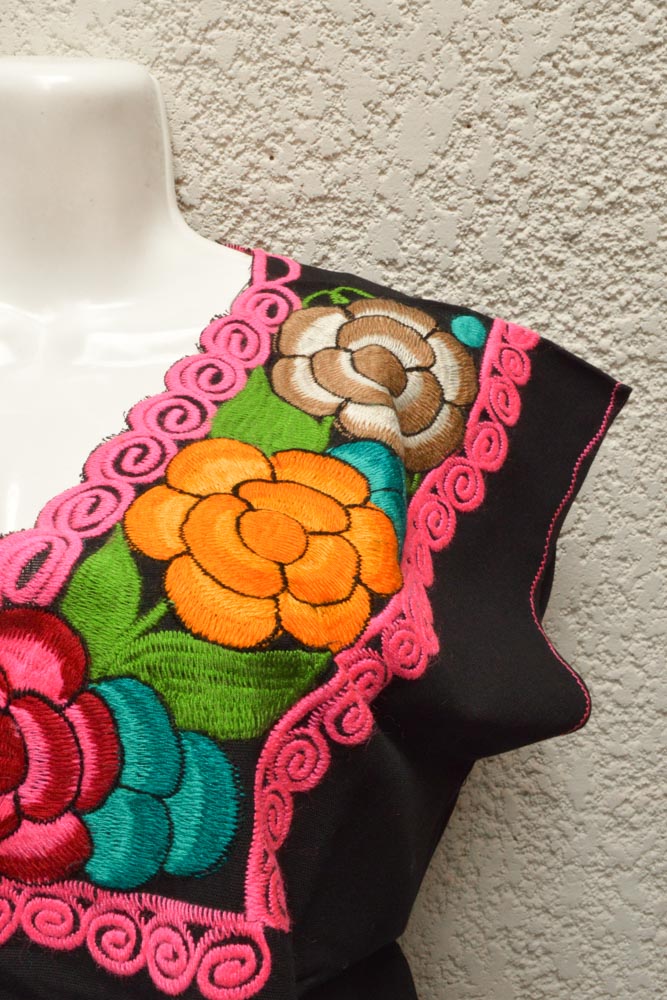 Embroidered Mexican Blouse | Chonita