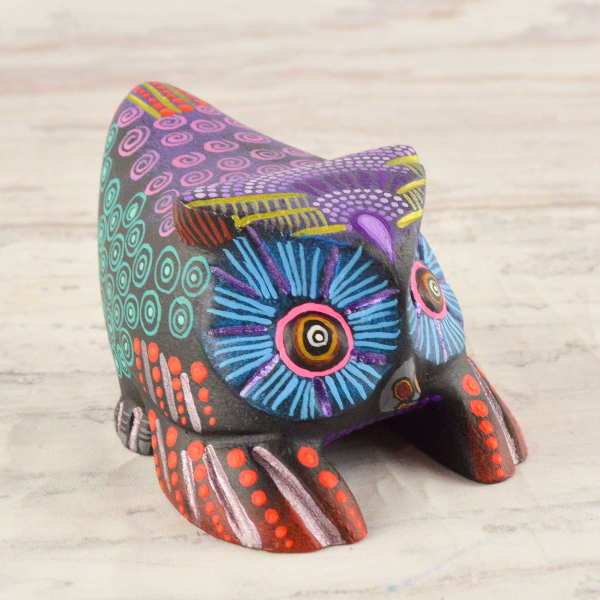 Owl Alebrije Oaxacan Wood Carving - Alebrije Huichol Mexican Folk art magiamexica.com