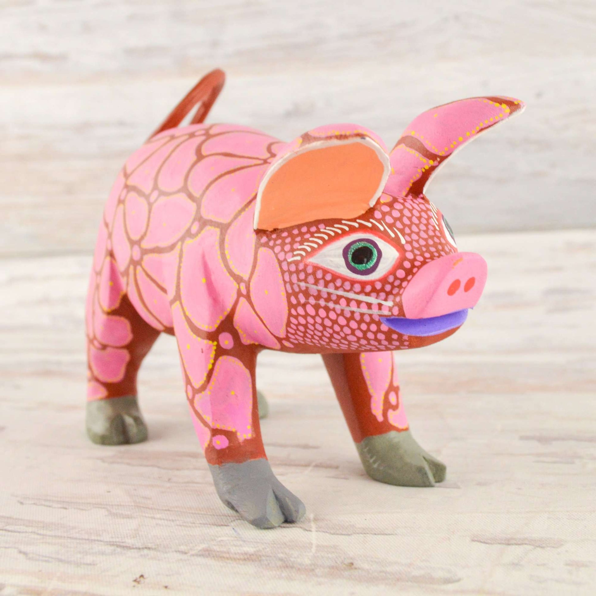 Pig Alebrije Oaxacan Wood Carving - Alebrije Huichol Mexican Folk art magiamexica.com