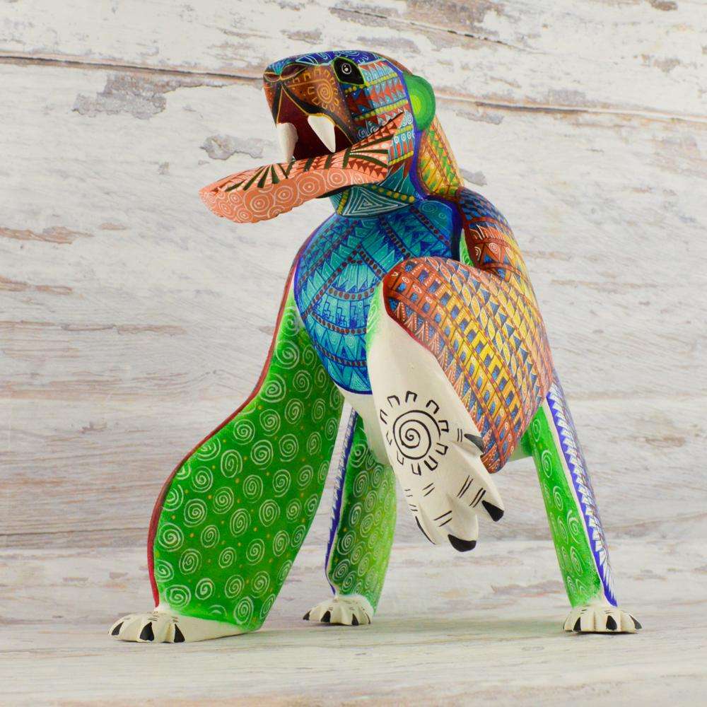 Polar Bear Alebrije Oaxacan Wood Carving - Alebrije Huichol Mexican Folk art magiamexica.com