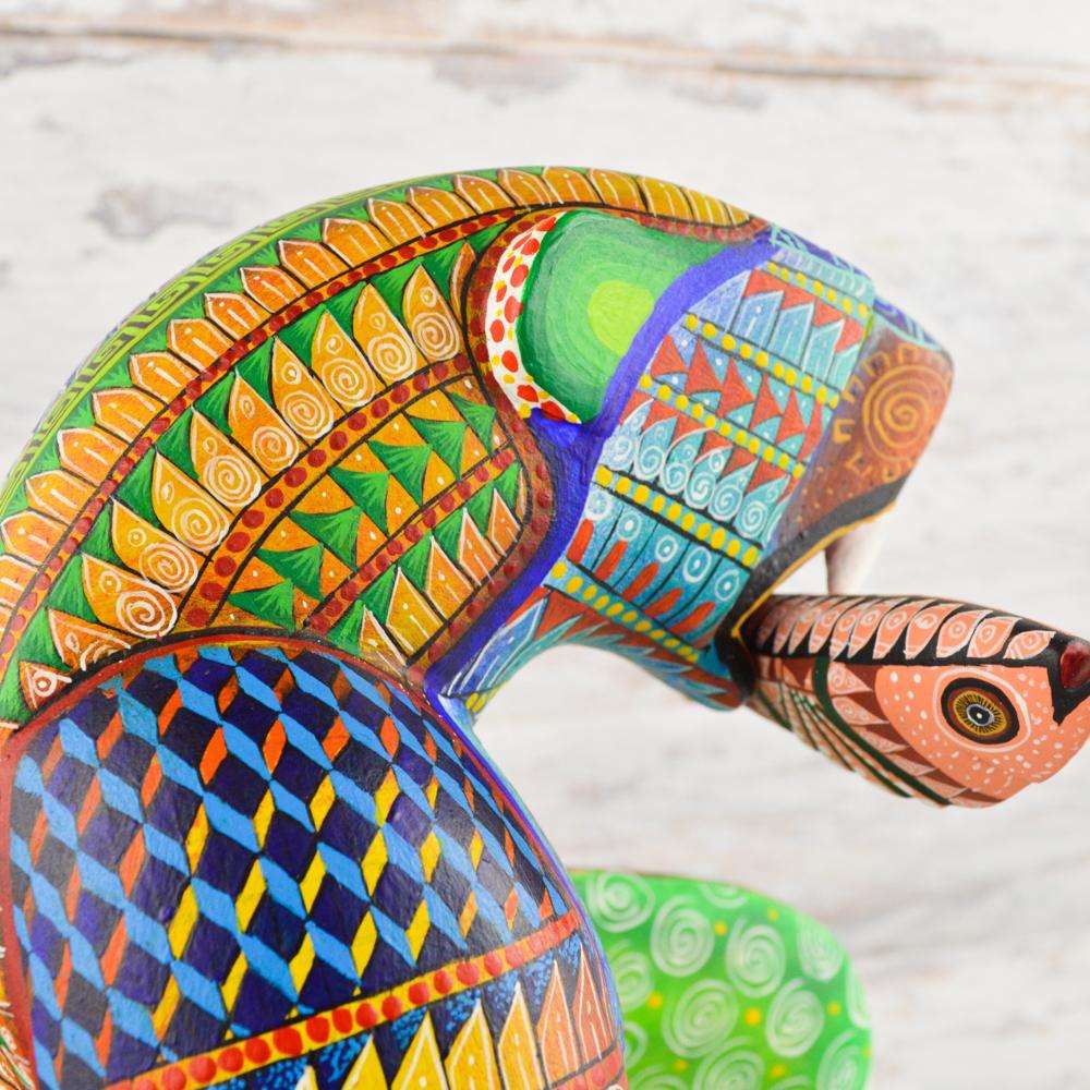 Polar Bear Alebrije Oaxacan Wood Carving - Alebrije Huichol Mexican Folk art magiamexica.com