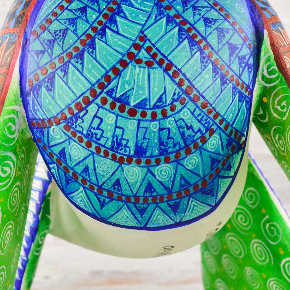 Polar Bear Alebrije Oaxacan Wood Carving - Alebrije Huichol Mexican Folk art magiamexica.com