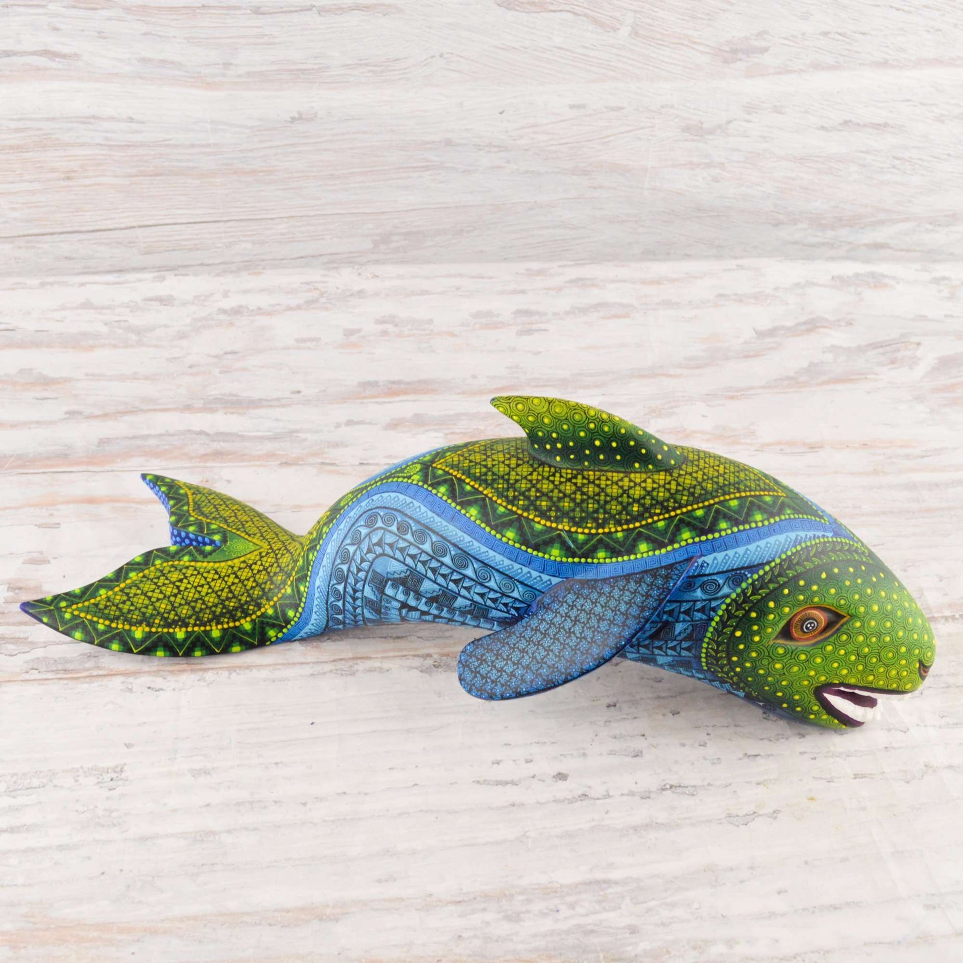 Shark Alebrije Oaxacan Wood Carving - Alebrije Huichol Mexican Folk art magiamexica.com