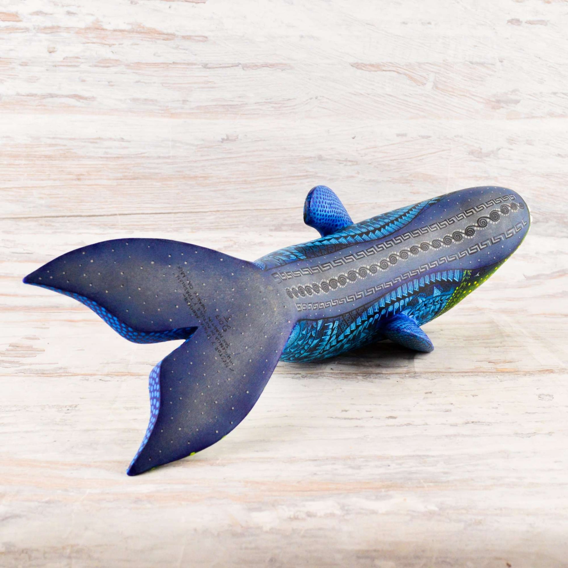 Shark Alebrije Oaxacan Wood Carving - Alebrije Huichol Mexican Folk art magiamexica.com
