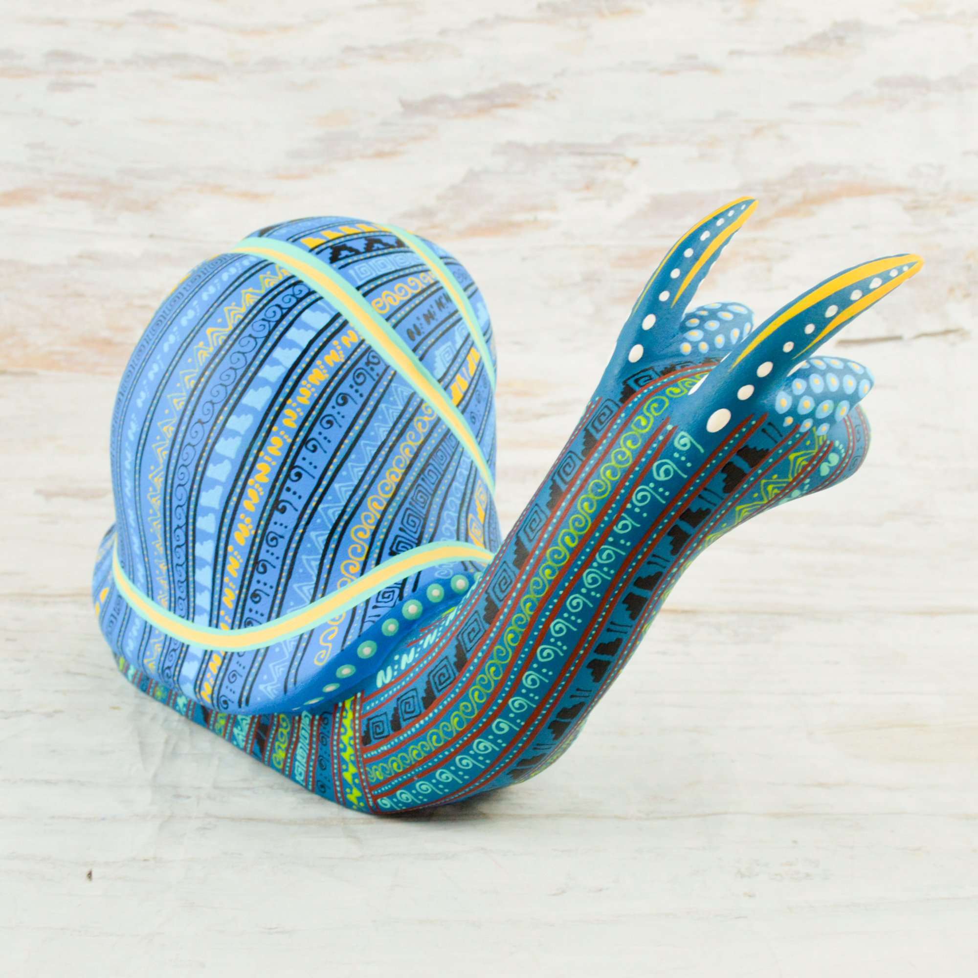 Snail Alebrije Oaxacan Wood Carving - Alebrije Huichol Mexican Folk art magiamexica.com